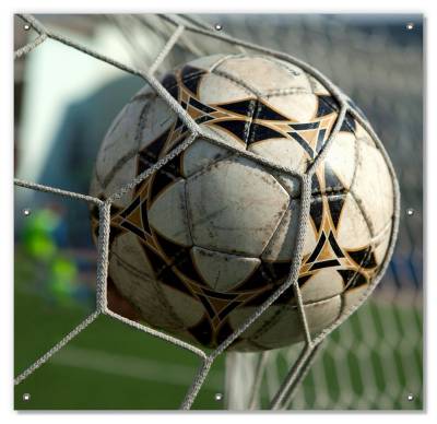 Sonnenschutz Fußball - Ball im Tor - Bolzplatz, Wallario, blickdicht, mit Saugnäpfen, wiederablösbar und wiederverwendbar von Wallario