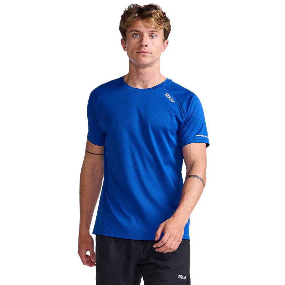 2xu Aero Short Sleeve T-shirt Blau 2XL Mann von 2xu