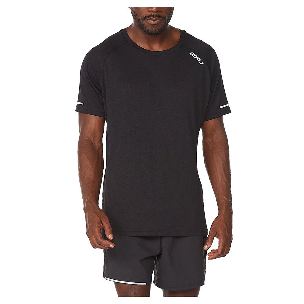 2xu Aero Short Sleeve T-shirt Schwarz XL Mann von 2xu