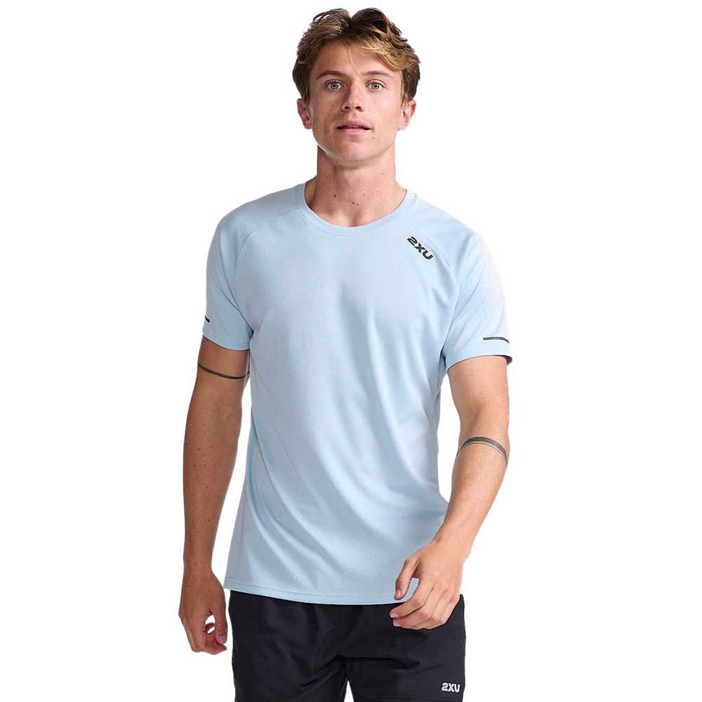 2xu Aero Short Sleeve T-shirt Blau XL Mann von 2xu