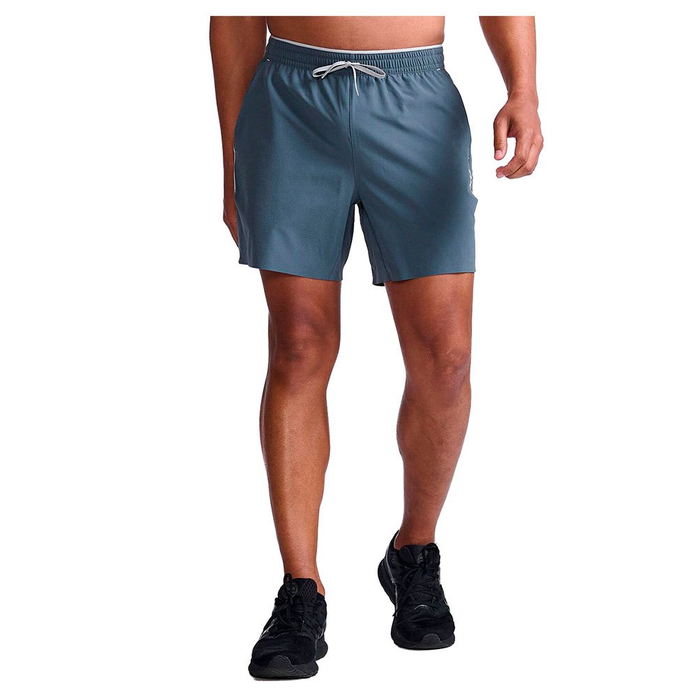 2xu Motion 6 Inch Shorts Blau XL Mann von 2xu