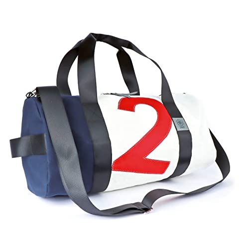 360 Grad Sporttasche, Reisetasche, Weekender, Pirat aus Segeltuch, Weiss-blau, Zahl rot, Balken blau, Gurt schwarz von 360°
