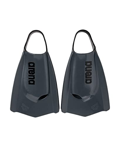 ARENA Powerfin Pro II Schwimmbad-Trainingsflossen, Schwimmflossen für Erwachsene, Flossen aus 100% Silikon, Komfortable Kurzflossen für das Schwimmbad, Schwarz, 36-37 von ARENA