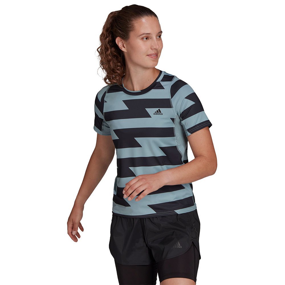 Adidas Run Fast Aop Short Sleeve T-shirt Blau S Frau von Adidas