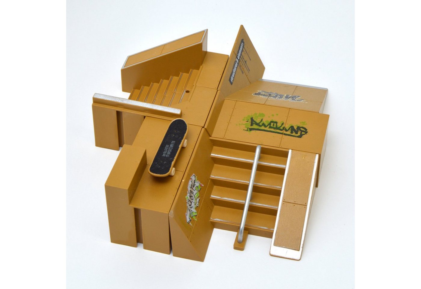 Apollo Miniskateboard Fingerboard Rampen Set mit Boards und Rampe (Set), inkl. Mini Komplett-Board und Mini-Rampe von Apollo
