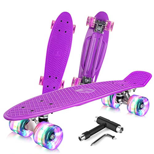 BELEEV Skateboard Komplette Mini Cruiser Skateboard für Kinder Jugendliche Erwachsene, Led Leuchtrollen mit All-in-one Skate T-Tool für Anfänger(Violett) von BELEEV