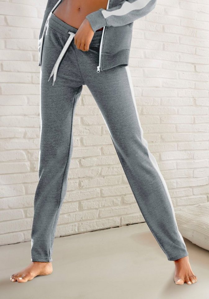 Bench. Loungewear Loungehose mit Seitenstreifen und geradem Bein, Loungeanzug von Bench. Loungewear