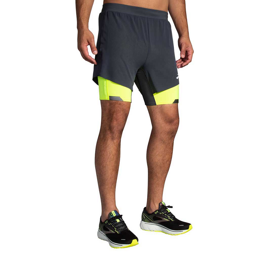 Brooks Run Visible 5´ 2 In 1 Sweat Shorts Grau S Mann von Brooks