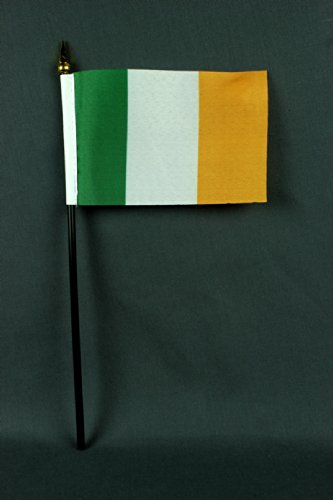 Buddel-Bini Kleine Tischflagge Irland 15x10 cm mit 30 cm Mast aus PVC-Rohr, ohne Ständerfuß von Buddel-Bini