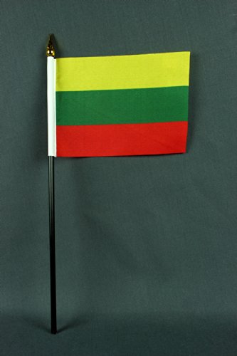 Buddel-Bini Kleine Tischflagge Litauen 15x10 cm mit 30 cm Mast aus PVC-Rohr, ohne Ständerfuß von Buddel-Bini