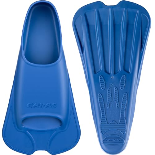 CAPAS Kurze Trainingsflossen für Schwimmen | Komfortable Silikon Schwimmflossen | Kurzflossen | Taucherflossen | Unisex Flossen für Kinder Erwachsene | Kurze Klinge Beinstärke aufbauen (Blau, L) von CAPAS