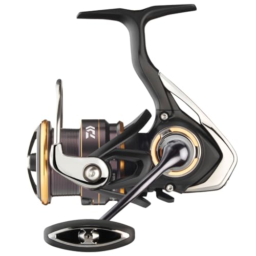 Daiwa 20 Legalis LT 5000-C - Rolle Spinnrolle, Angelrolle für das Angeln auf Hechte, Raubfischrolle, Stationärrolle von Daiwa