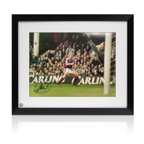 Exclusive Memorabilia Foto von West Ham United, signiert von Paolo Di Canio. Gerahmt von Exclusive Memorabilia