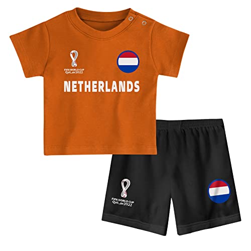 FIFA Kinder Offizielles World Cup 2022 Tee & Short Set – Niederlande – Zuhause Country, Orange, 24 Months von FIFA