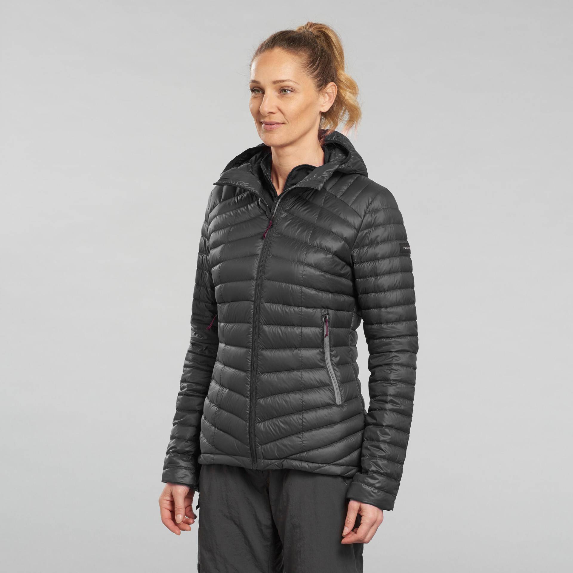 Daunenjacke Damen Kapuze bis -5 °C Trekking ‒ MT100 von FORCLAZ