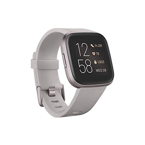 Fitbit Versa 2 Health & Fitness Smartwatch with Voice Control, Sleep Score & Music, One Size, Stone/Mist Grey von Fitbit
