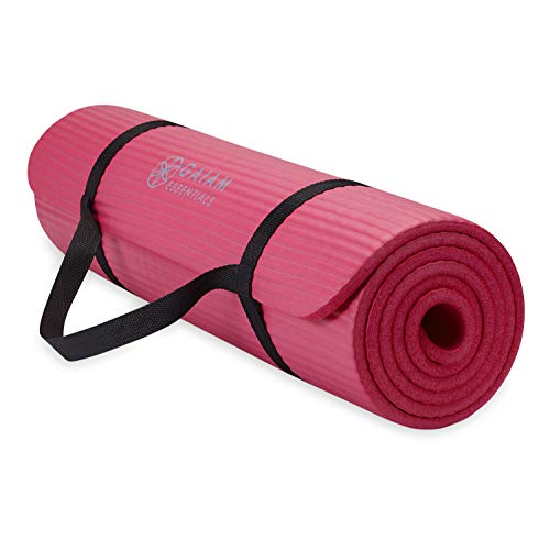 Gaiam Essentials, dicke Yogamatte, Fitness- und Trainingsmatte mit leicht zu verwendendem Yogamatten-Tragegurt, 183 cm L x 61 cm B x 1 cm dick, Rosa von Gaiam