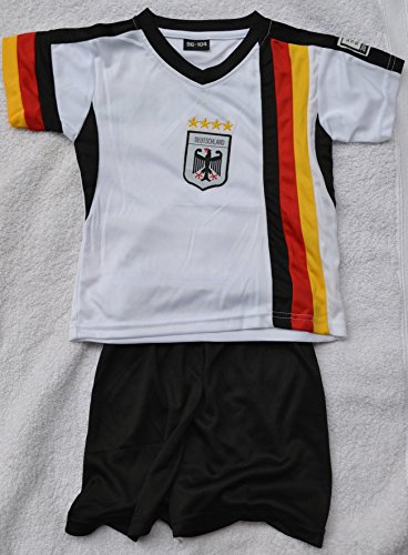 WM 2014 Deutschland Kinder Trikot MIT Hose 4 Sterne GR 96/104 von HATS Handelsgesellschaft mbH