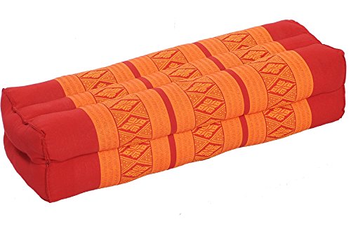 Thaikissen 50x15x10 mit dem Bezug aus 100% Baumwolle und Füllung aus Kapok. Dieses Kissen ist gut als Meditations- Yogakissen oder als Nackenstütze hervorragend geeignet. (rot & orange) von Handelsturm