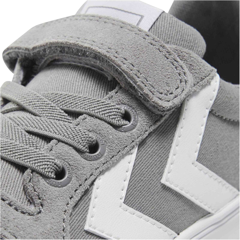 hummel Slimmer Stadil Low-Top Sneaker Kinder frost grey 29 von Hummel