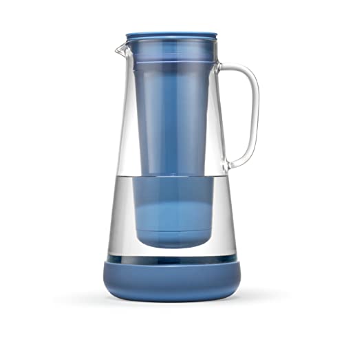LifeStraw Home Wasserfilter-Kanne aus Glas mit Silikonbasis; Bietet Schutz vor Bakterien, Parasiten, Mikroplastik, Blei, Quecksilber, PFAS und weiteren Chemikalien; 1,6 Liter, Stormy Blue (blau) von LifeStraw