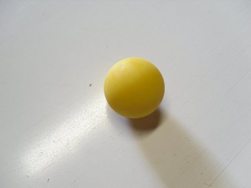 Minigolfbälle 1 gelber glatter Anlagenball von Minigolfanlage Würzburg
