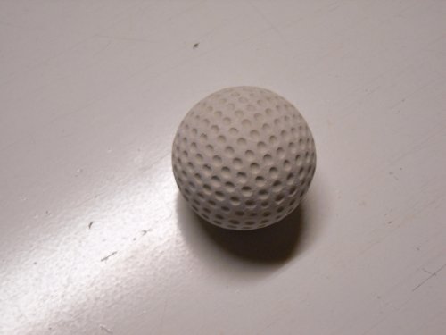 Minigolfbälle 1 weißer genoppter Anlagenball von Minigolfanlage Würzburg