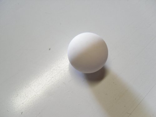 Minigolfbälle 1 weißer glatter Anlagenball von Minigolfanlage Würzburg
