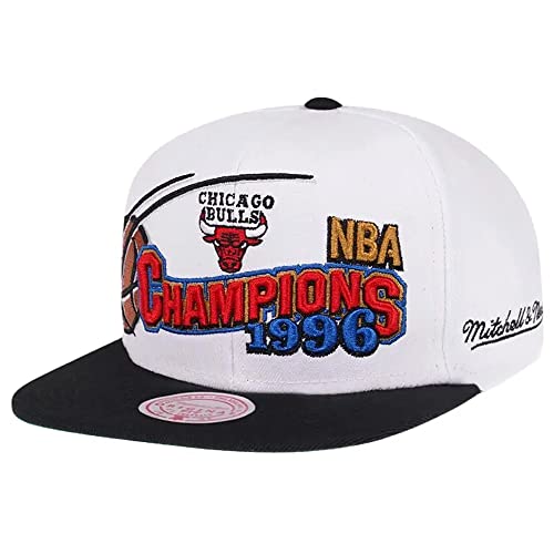 Mitchell & Ness Chicago Bulls 1996 NBA Champions Original Fit Snapback Cap Weiß, One Size von Mitchell & Ness