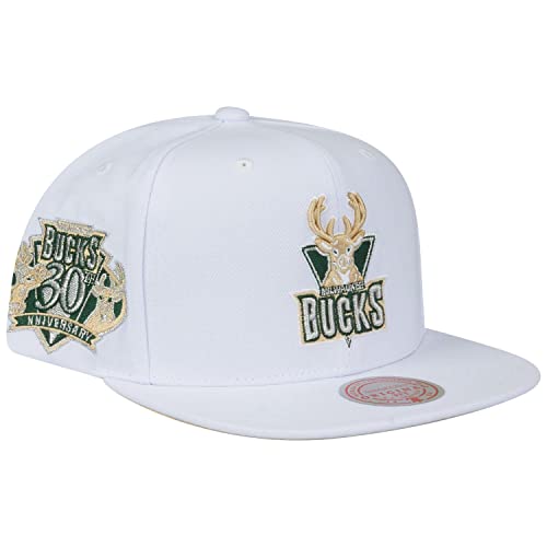 Mitchell & Ness Snapback Cap Winter White Milwaukee Bucks von Mitchell & Ness