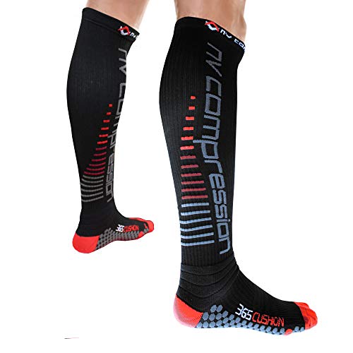 NV Compression 365 Cushion Socks – Black – Compression Sports Socks – for Running, Cycling, Triathlon, Crossfit, Gym (Bk/Red Stripes, SM) von NV Compression