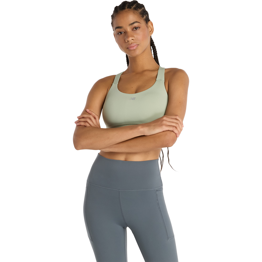 New Balance Essential Train Sports Bra Grau M Frau von New Balance