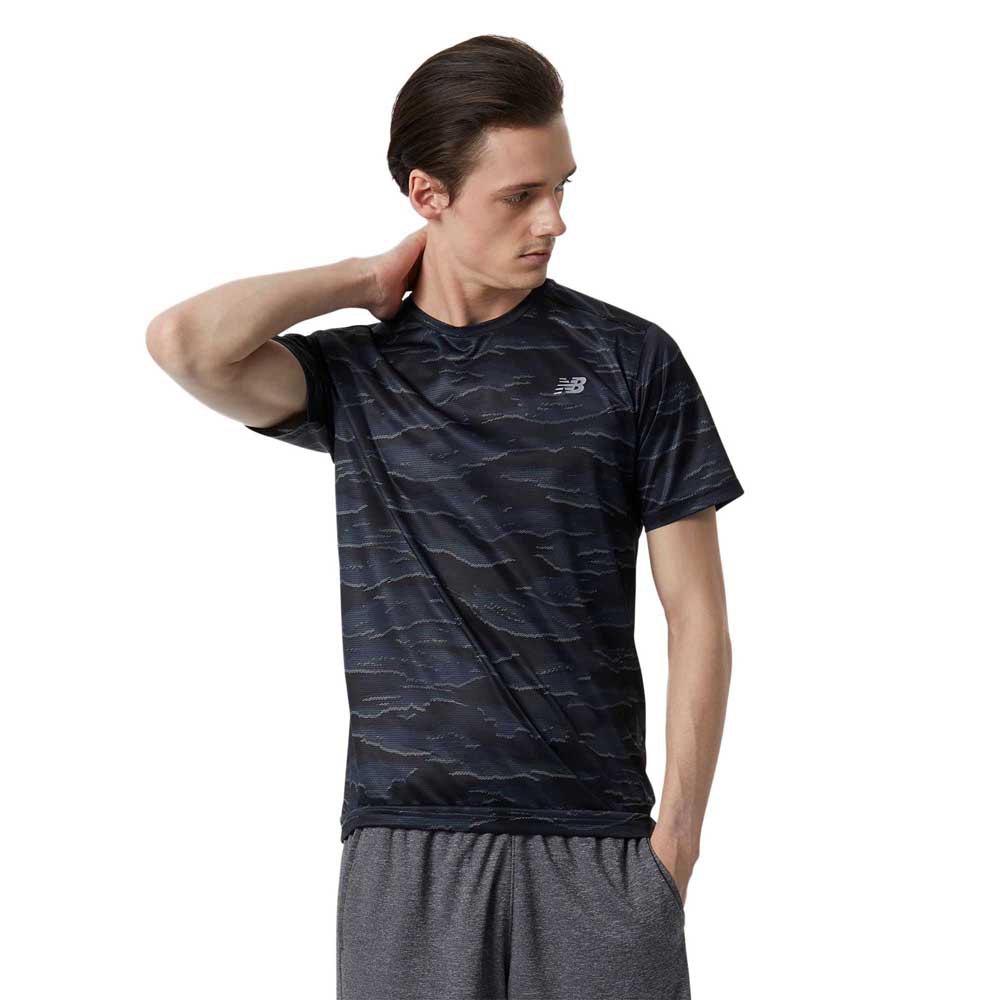 New Balance Printed Accelerate Short Sleeve T-shirt Schwarz S Mann von New Balance