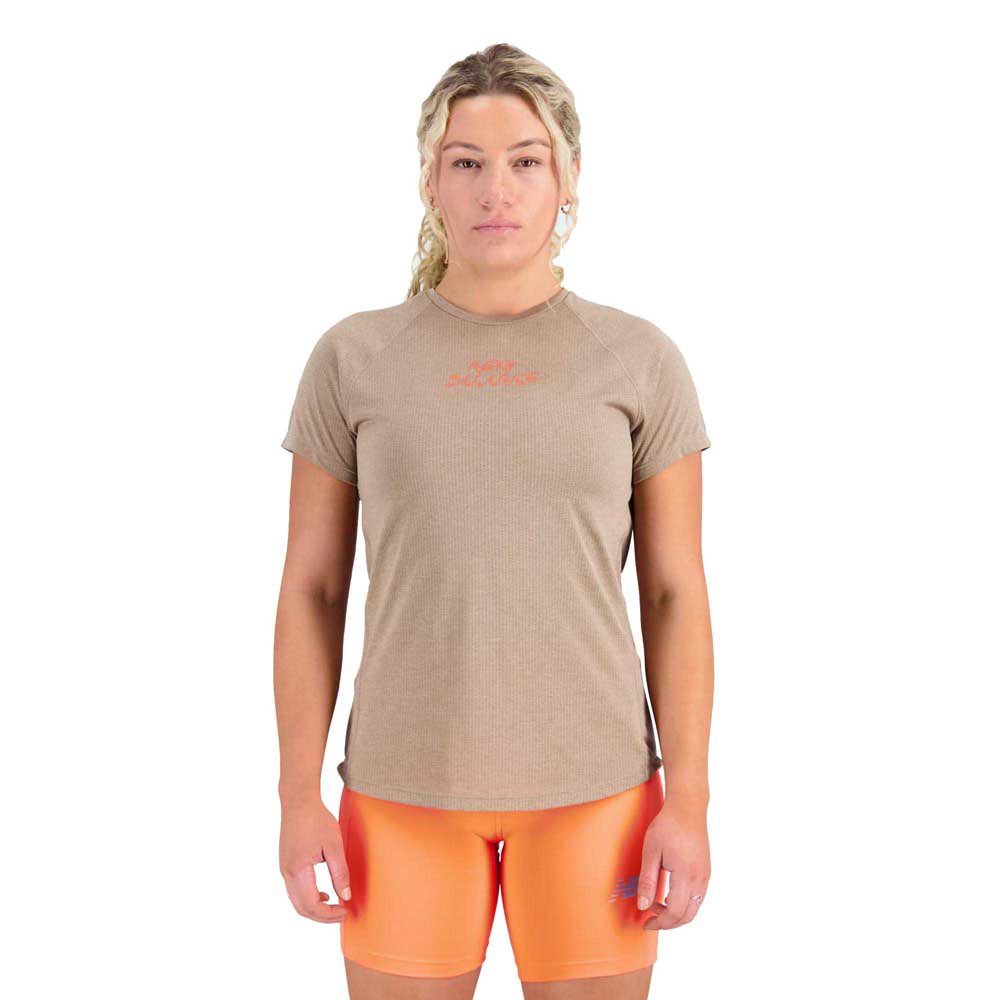 New Balance Printed Impact Short Sleeve T-shirt Orange M Frau von New Balance