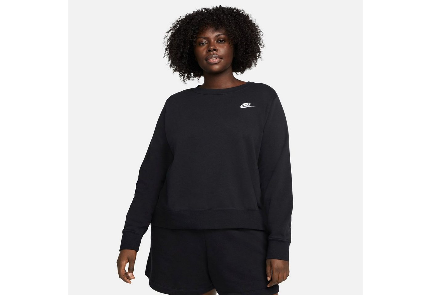 Nike Sportswear Sweatshirt CLUB FLEECE WOMEN'S CREW-NECK SWEATSHIRT (PLUS SIZE) von Nike Sportswear