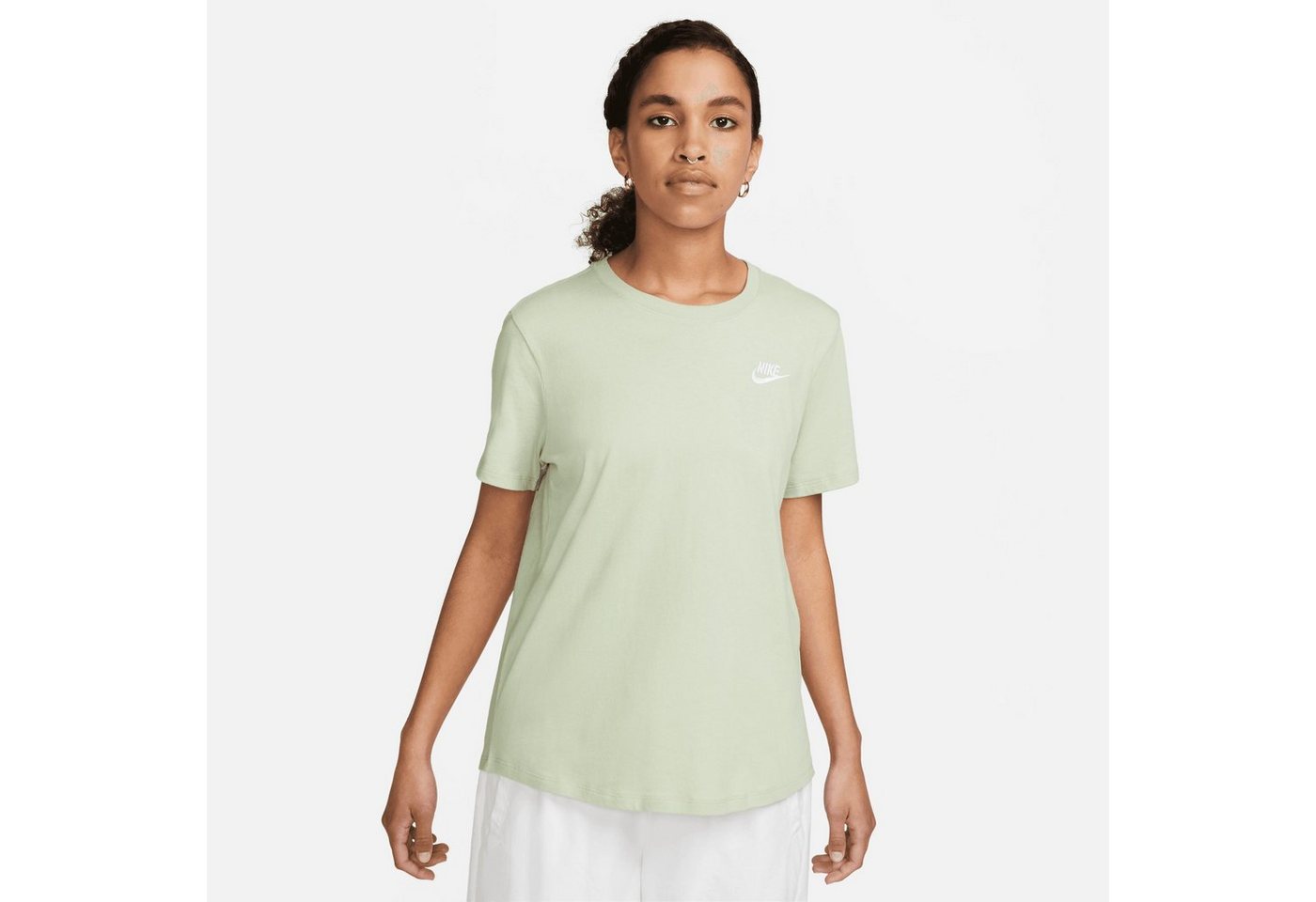 Nike Sportswear T-Shirt CLUB ESSENTIALS WOMEN'S T-SHIRT von Nike Sportswear