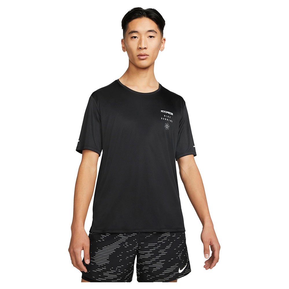 Nike Dri Fit Uv Run Division Miler Graphic Short Sleeve T-shirt Schwarz XL Mann von Nike