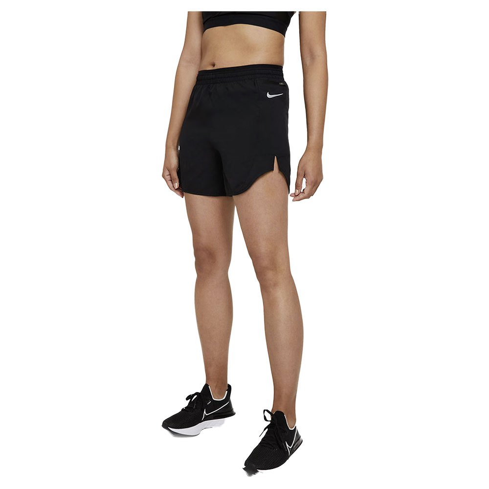 Nike Tempo Luxe 5´´ Shorts Schwarz M / Regular Frau von Nike