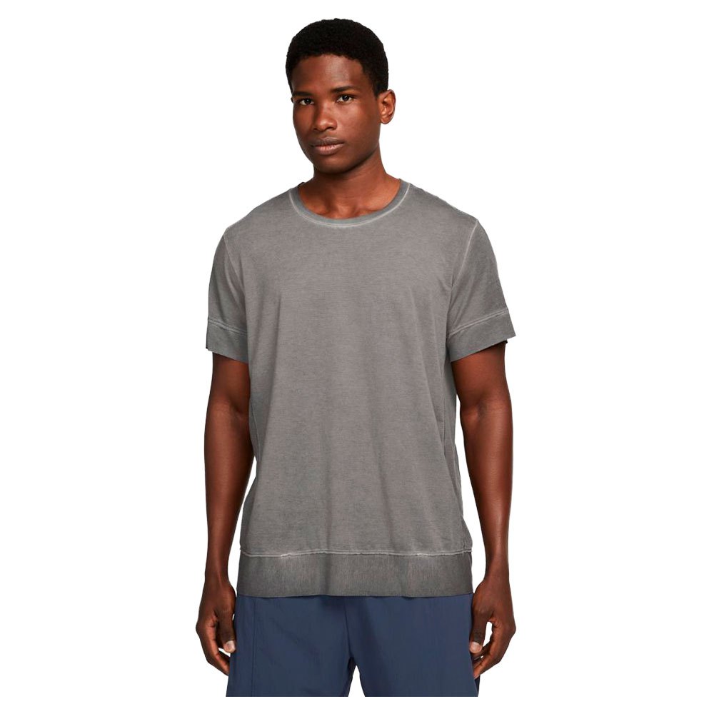 Nike Yoga Dri Fit Earth Day Short Sleeve T-shirt Grau XL Mann von Nike