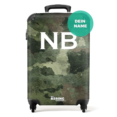 NoBoringSuitcases.com® Koffer personalisiert, Trolley Handgepäck - Cabin Max 55x40x20, Kleiner Koffer - Kabinenkoffer - Grünes Tarnmuster - Leicht - Koffer mit Namen Initialen von NoBoringSuitcases.com