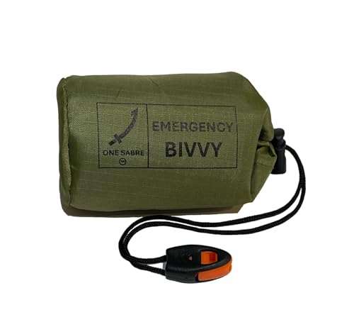 One Sabre Notfall-Bivwaksack – Mylar-Schlafsack, Raumdecke, reflektiert 90 % der Körperwärme, Ripstop-Tragetasche mit Pfeife (grün) von One Sabre