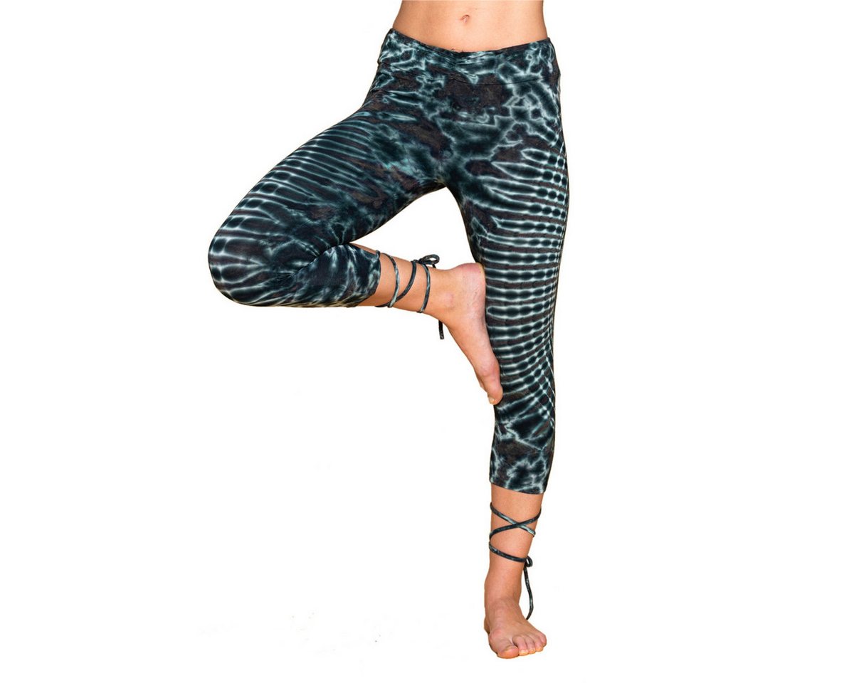 PANASIAM Leggings Unikat Lace-up Batik 3/4 Leggings aus natürlicher Viskose Tiedye Batik alternative Hippie Leggings Yogaleggings Sportleggings mit Schnürung von PANASIAM