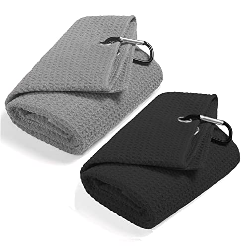 QeeHeng 2 x dreifach gefaltetes Golf-Handtuch, lustiges Golf-Handtuch mit Clip für Golftaschen für Herren, Mikrofaser-Waffelmuster, Golf-Handtücher-Set (schwarz + grau) von QeeHeng