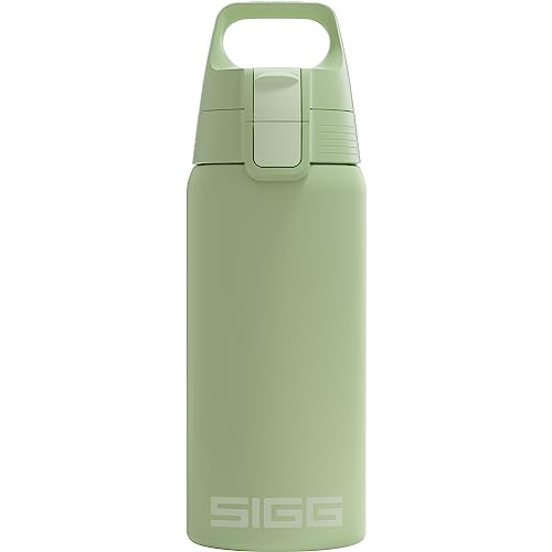 SIGG - Isolierte Trinkflasche - Shield Therm One Eco Green - Für kohlensäurehaltige Getränke geeignet - Auslaufsicher - Spülmaschinenfest - BPA-frei - 90% recycelter Edelstahl - Grün - 0.5L von SIGG