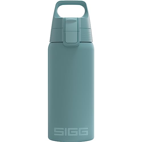 SIGG - Isolierte Trinkflasche - Shield Therm One Morning Blue - Für kohlensäurehaltige Getränke geeignet - Auslaufsicher - Spülmaschinenfest - BPA-frei - 90% recycelter Edelstahl - Blau - 0.5L von SIGG