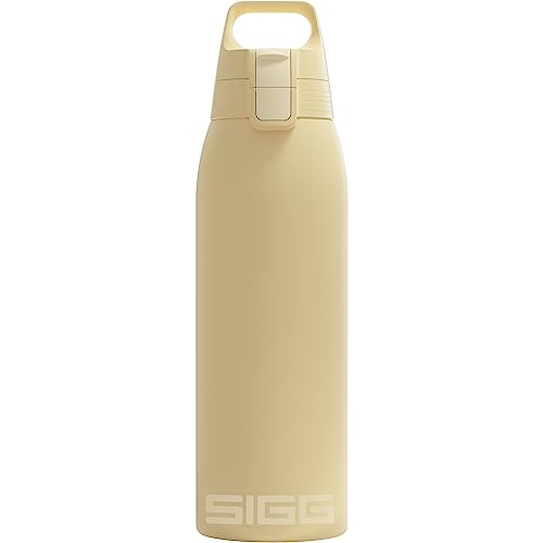 SIGG - Isolierte Trinkflasche - Shield Therm One Opti Yellow - Für kohlensäurehaltige Getränke geeignet - Auslaufsicher - Spülmaschinenfest - BPA-frei - 90% recycelter Edelstahl - Gelb - 1L von SIGG