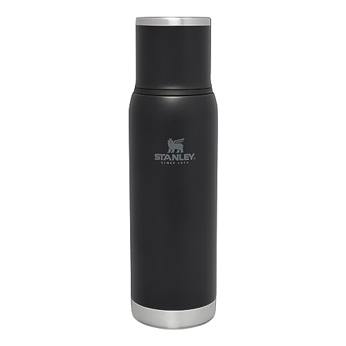 Stanley Adventure To-Go Thermosflasche 0.75L - 20 Stunden Heiß - 25 Stunden Kalt - Auslaufsicher - Isolierter Deckel - Doppelwandige Vakuumisolierung - BPA Frei - Black von STANLEY