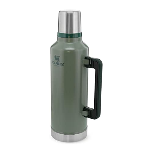 Stanley Classic Legendary Thermosflasche 2.3L - Thermos Hält 48 Stunden Heiß oder Kalt - Edelstahl Thermoskanne - BPA-Frei - Spülmaschinenfest - Hammertone Green von STANLEY