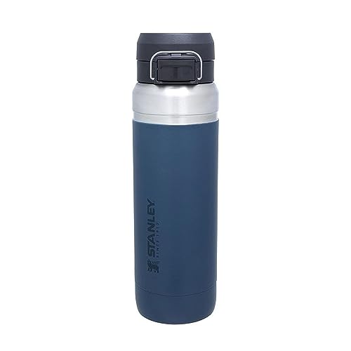 Stanley Quick Flip Trinkflasche Edelstahl 1.06L - Hält 18+ Stunden Kalt - Wasserflasche BPA-Frei - Spülmaschinenfest - Druckverschlussdeckel - Thermosflasche Auslaufsicher - Abyss von STANLEY