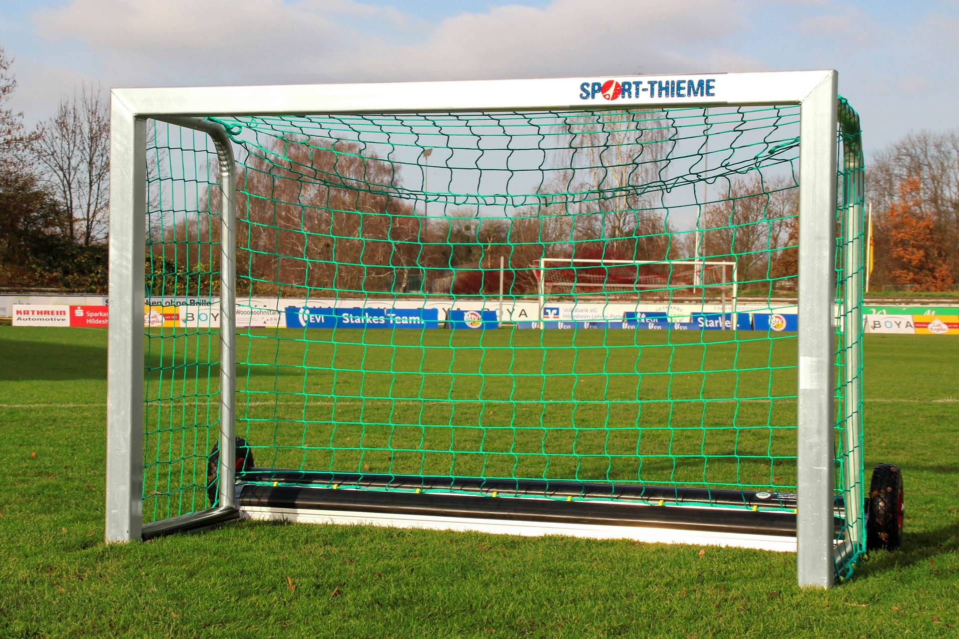 Sport-Thieme Mini-Fußballtor "Safety" mit PlayersProtect, Inkl. Netz, blau (MW 10 cm), 2,40x1,60 m von Sport-Thieme